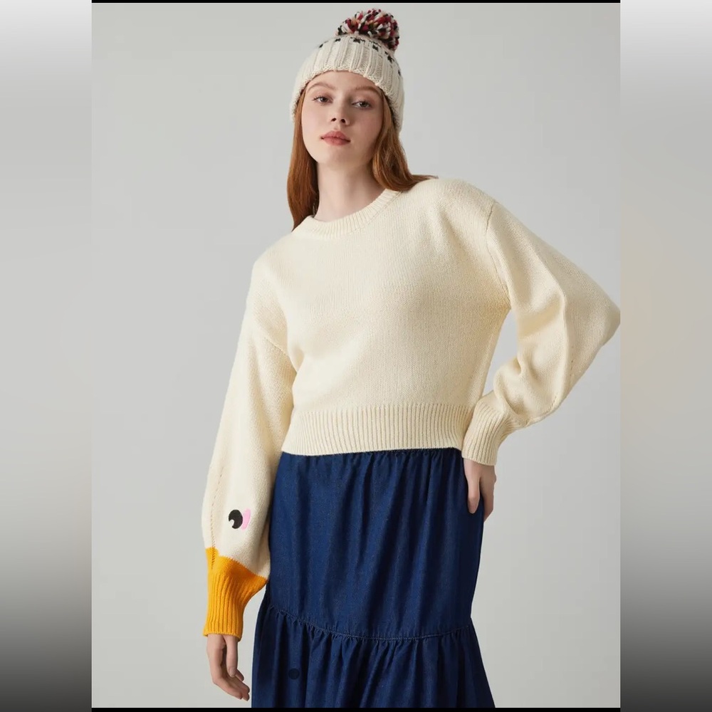 Cider small ivory goose pattern crew neck knit sweater. - Picture 2 of 13